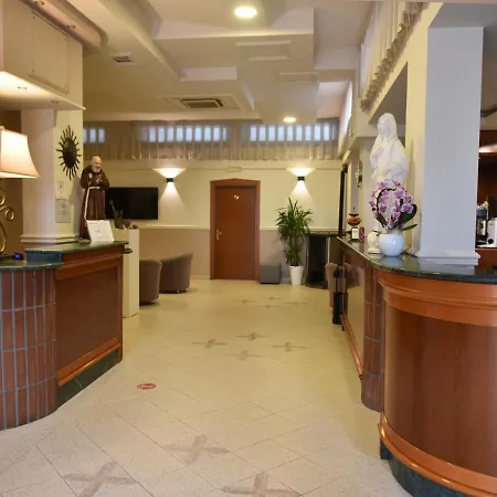 E La Solaria 3*