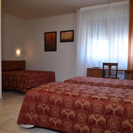 E La Solaria سان جيوفاني روتوندو