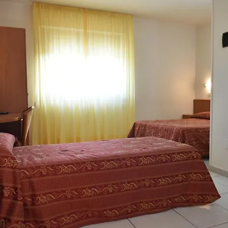 E La Solaria فندق