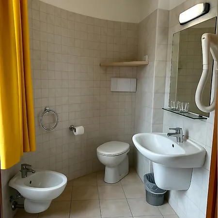 Hotell E La Solaria 3*