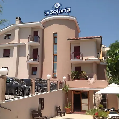 E La Solaria 3*