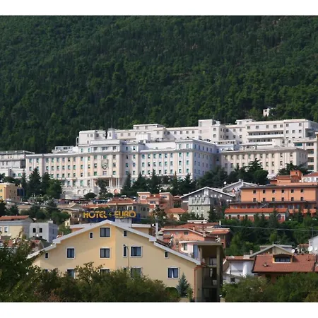 E La Solaria Con Parcheggio Gratuito A 450 Mt Dalla Nuova Basilica Di Padre Pio Hotel